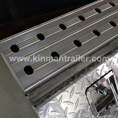 heavy duty truck underbody aluminum tool box with step ladder